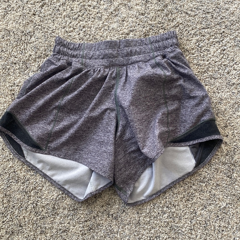 Lululemon 4” shorts